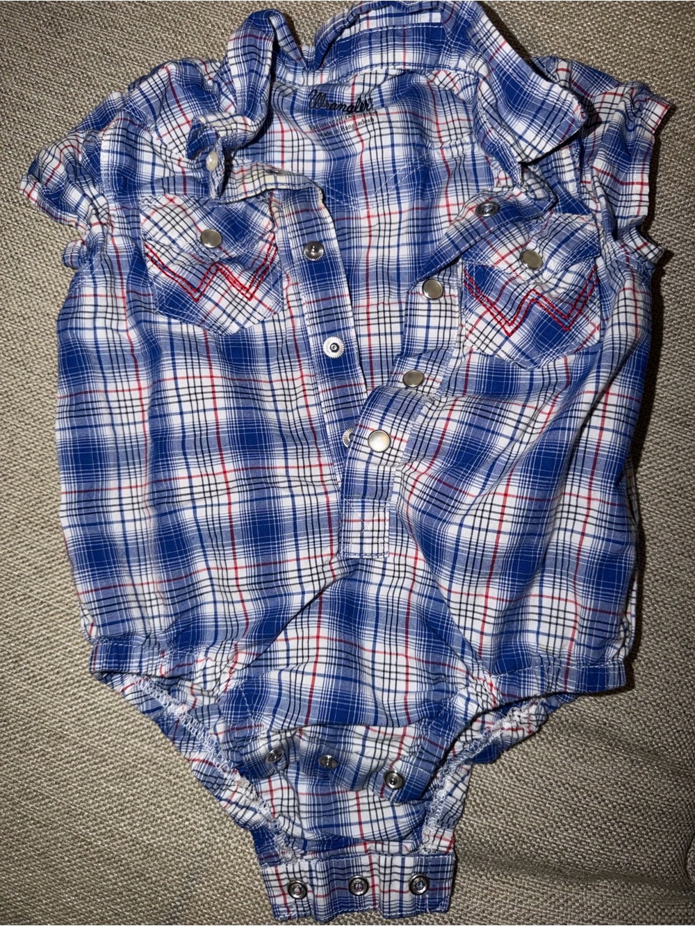 Wrangler Blue and White Plaid Button-Up Shirt